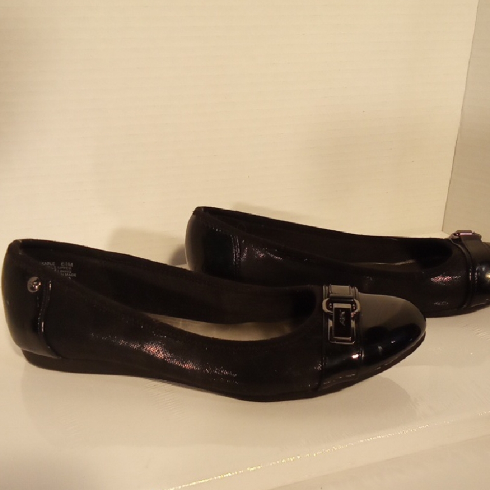Anne Klein Sport Black Flats with Elegant Metal Detail